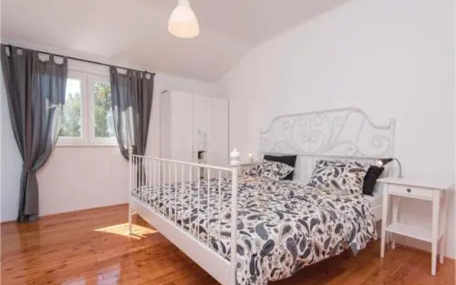 Holiday Home In Zrnovo