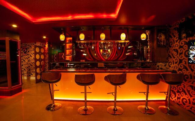 Hotel JSR Continental