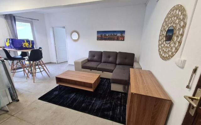 T-3 Hypercentre Saint Denis Rue Piétonne