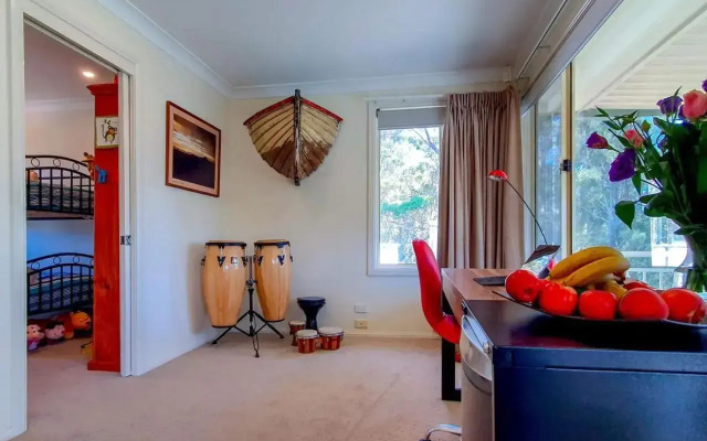 Pelican Beach House 2 Macleay Street