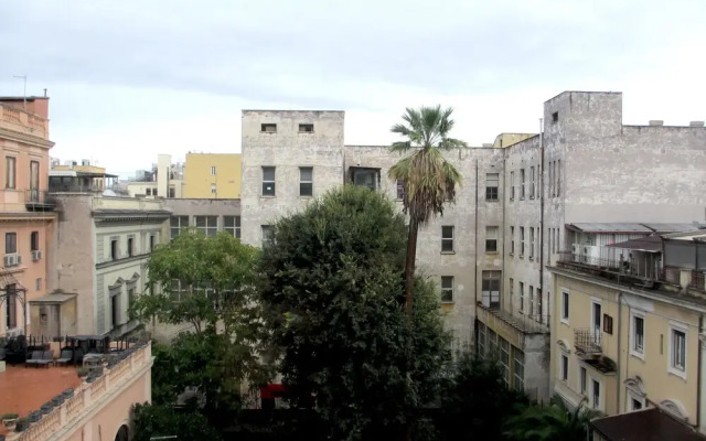 Lexie Suites Guesthouse