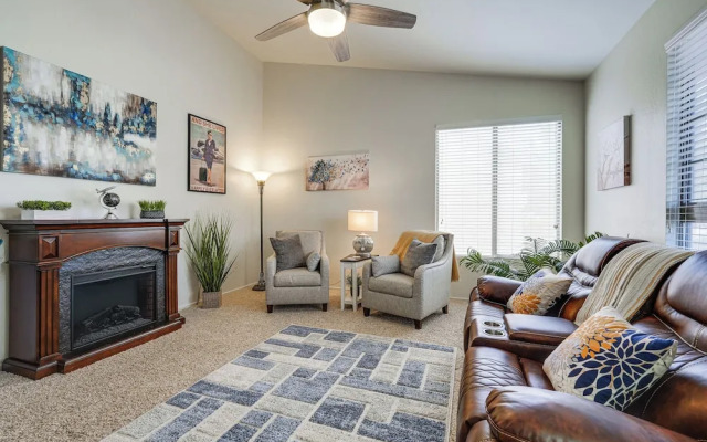 Private Pool & Patio: Family Retreat in Mesa