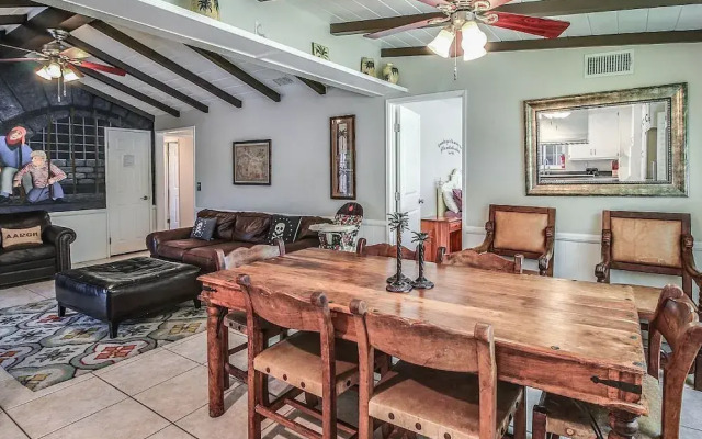 The Pirate's Cove - 5 Br Home