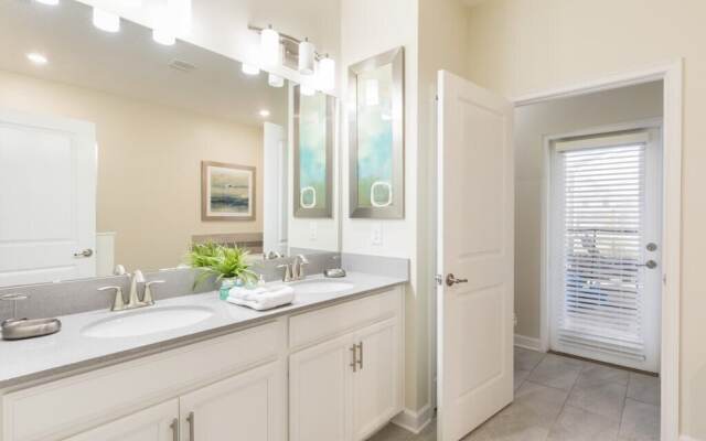 Champions Gate-8906SLTSDJGIL home