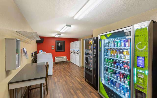 Extended Stay America Select Suites - Milwaukee - Wauwatosa