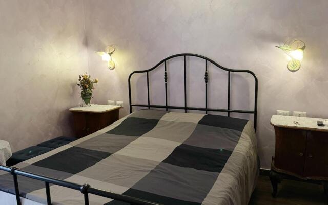 Iris Guest House