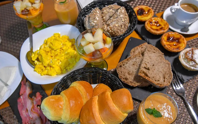 O Cantinho Dos Cabrais