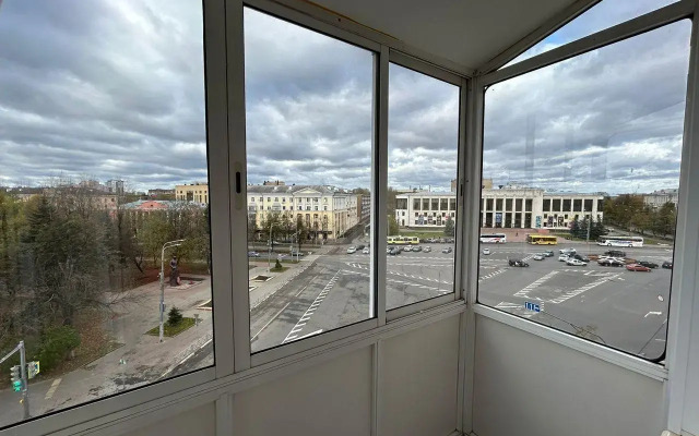 Apartments on Lenin Avenue 37/73