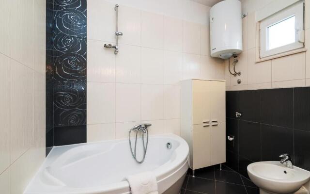 Holiday Home Villa Branka