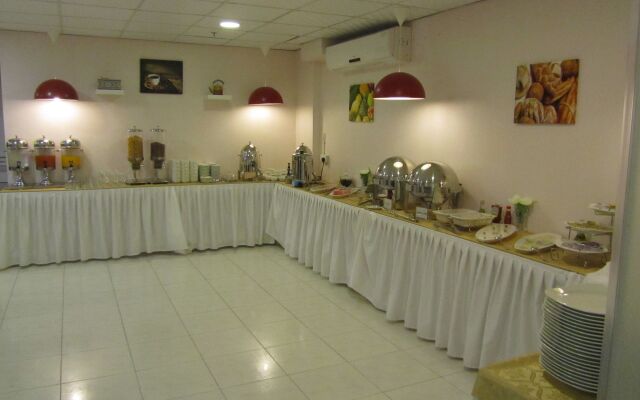 JW Inn Hotel