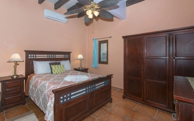 Caribbean Breeze 6a 2 Bedroom Condo by Redawning