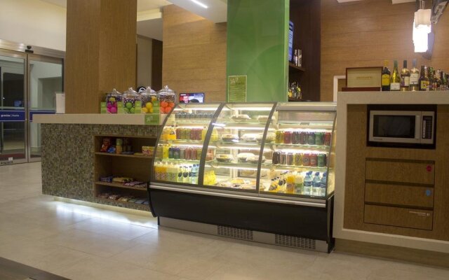 Hampton Inn by Hilton Merida
