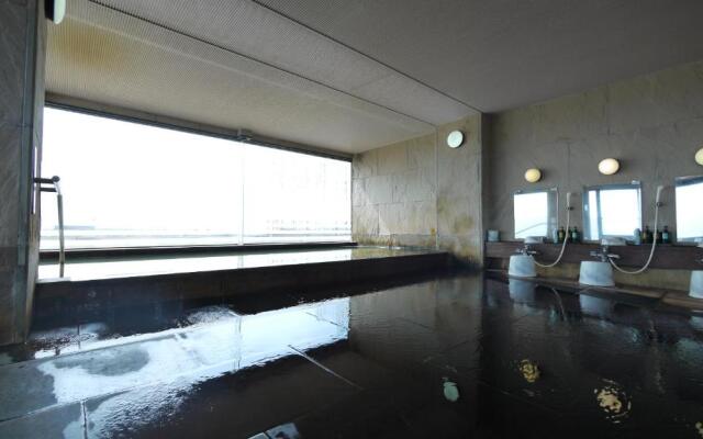 Route Inn Grantia Komatsu Airport