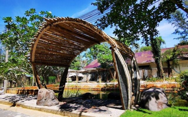 Dugong Village-Green Hotel