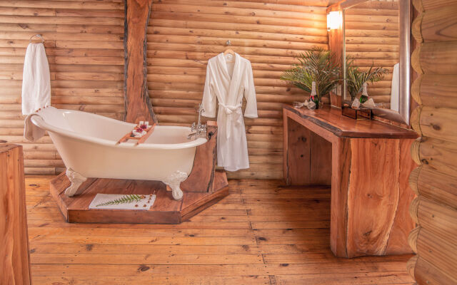 Karongwe - River Safari Lodge