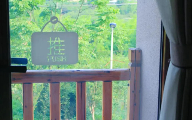 Moganshan Mountain Farmhouse