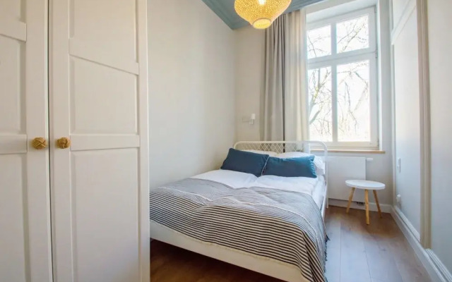 Lighthouse by Grand Aparrtments