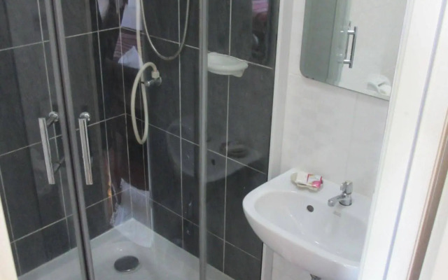 Luna Guesthouse