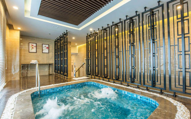 Meliá Vinpearl Hai Phong Rivera