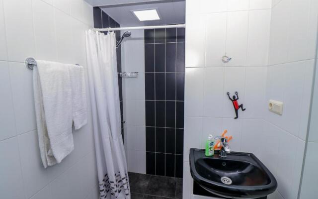 Stay Inn Apartments at Saryan Street