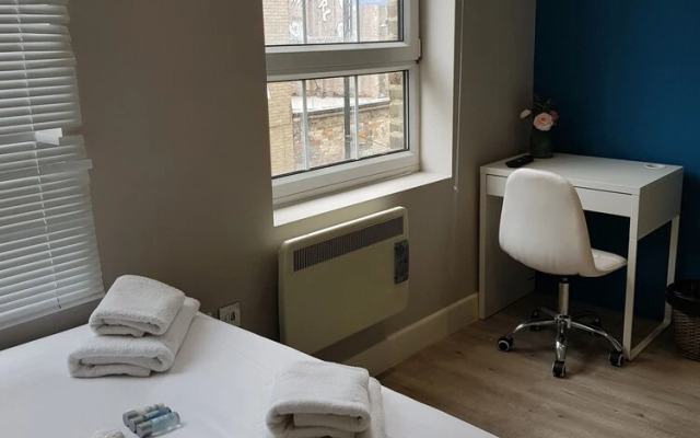 Toynbee Street Ro 4 · Charming Room In Tower Hamlets