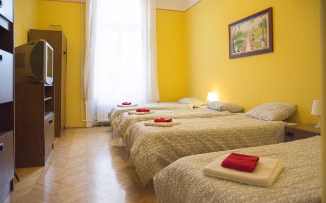 BudapestApartments.HOLIDAY