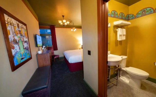 McMenamins Elk Temple