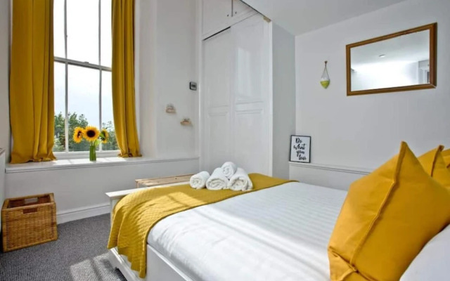 Host Stay Durnford Street