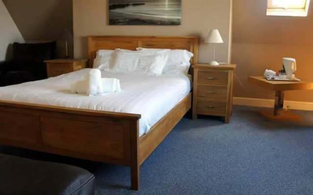 The Crown Hotel