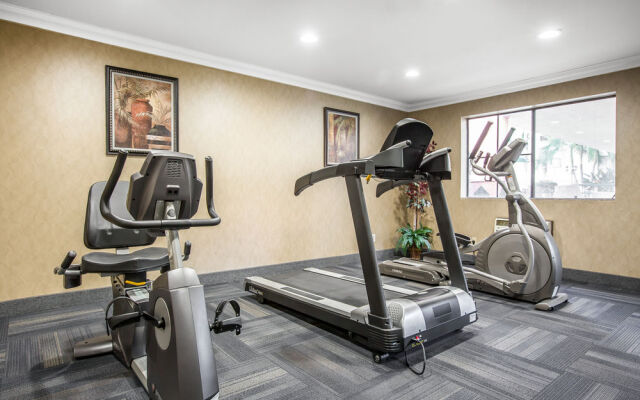 Quality Inn & Suites