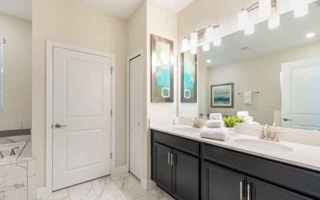 Ultimate 8 Bedroom Champions Gate Villa 8831in