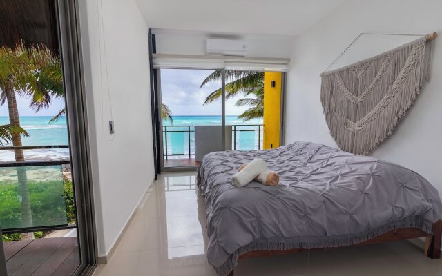 Angelina 28 Beachfront and Family Apartments - Modern and Relaxing Long Stays (20 min from Cancun Airport)