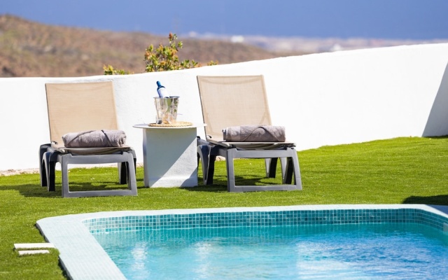Oasis Tenerife Studio 2