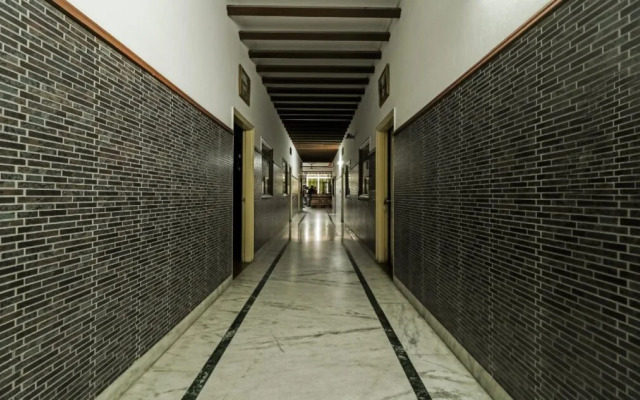 Hotel Antelia By OYO Rooms
