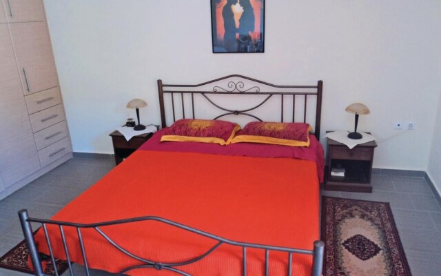 Nice Home in Xyropigado With 4 Bedrooms, Wifi and Outdoor Swimming Pool