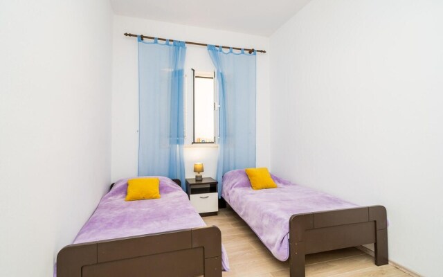 Stunning Apartment in Dubrovnik With Wifi and 2 Bedrooms