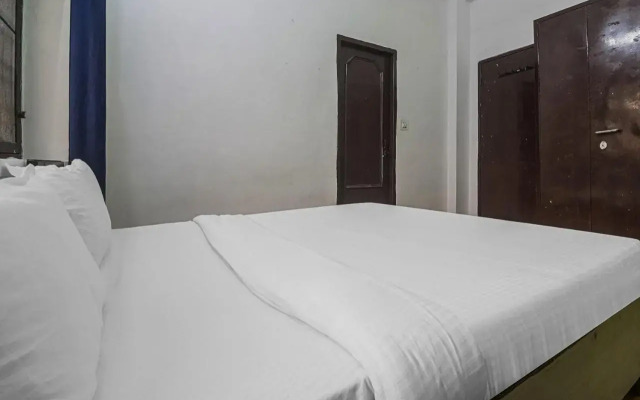 Spot On 85760 Hotel Green View Stays