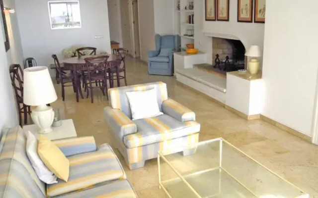 Apartamento Dúplex Guadalmina Baja