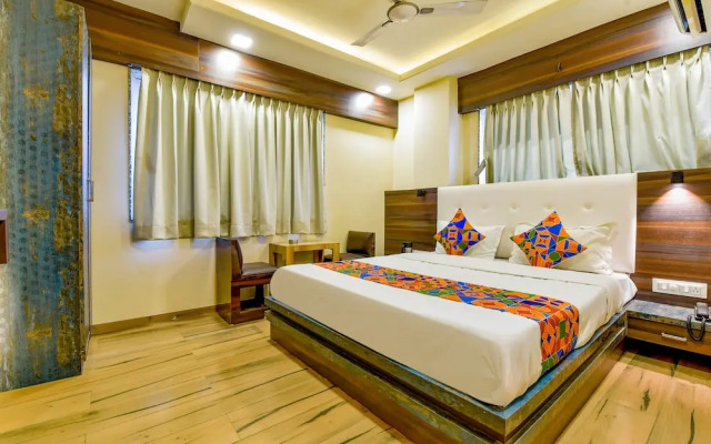 Raj Palace I by FabHotel