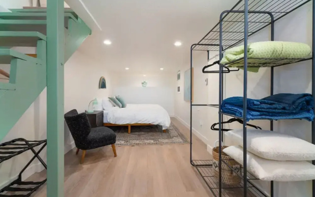 Modern 1-br Apartment Close to Downtown Vibes