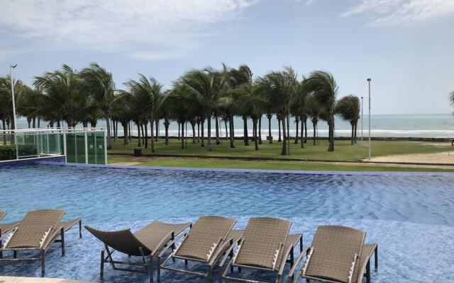 Riviera Beach Place Golf Residence