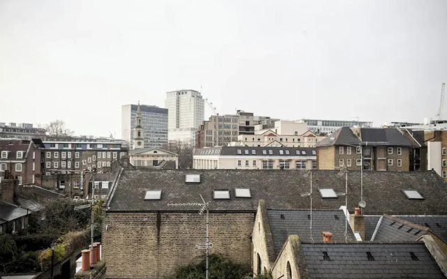 Theed Street by Onefinestay