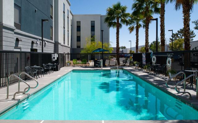 Hampton Inn & Suites Las Vegas Airport