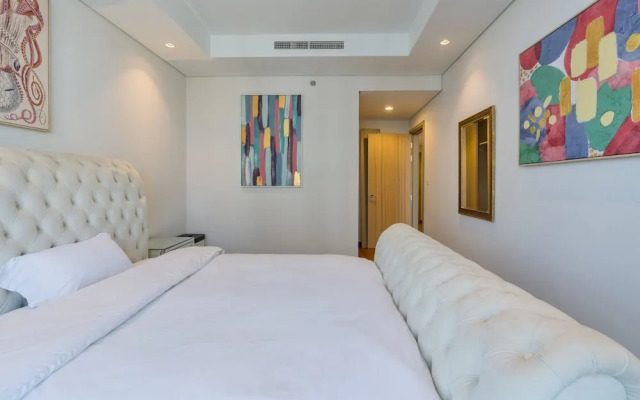 Luxurious 2B With Burj Views in Business Bay
