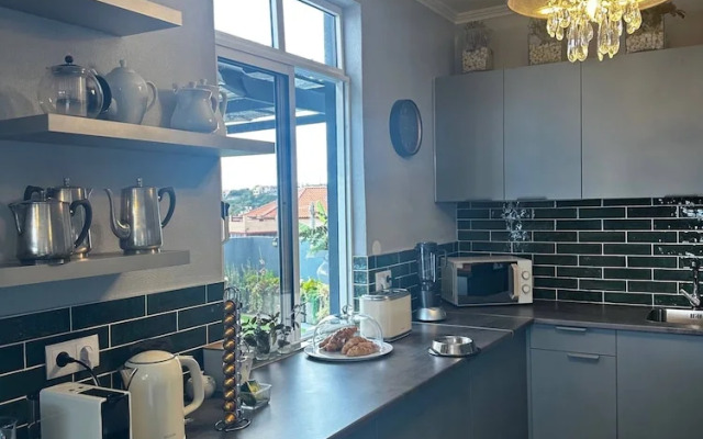 Miguel's Seaview Corner