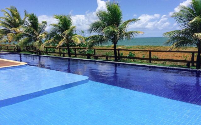 IT04 Bangalo Duplex 3 Suítes Pe na Areia