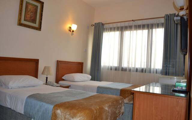 Tara Hotel