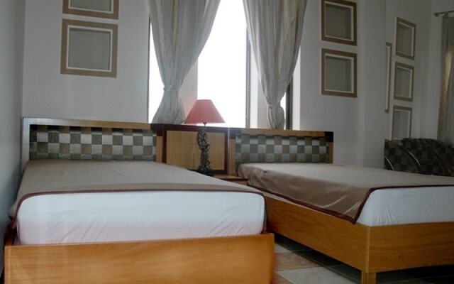 Ho Phong Hotel