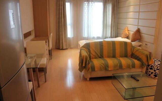 Nanjing Zhong Hotel Apartment