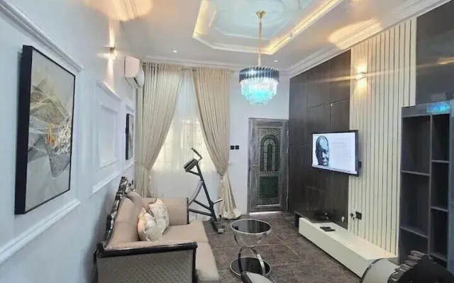 All Smiles Luxury Apartment